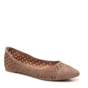 NWT Steve Madden Anslee Suede Laser-Cut Star Flat